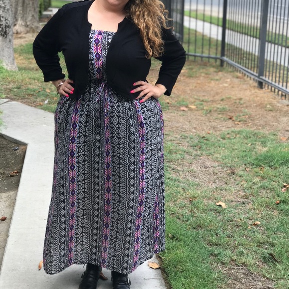 Forever 21 Dresses & Skirts - Strapless Forever21 plus size dress and cover up